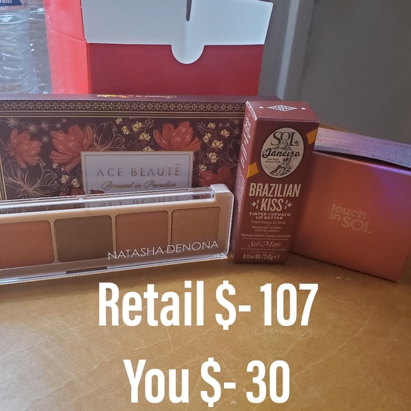 Make up - Picture 1 of 2